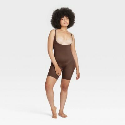 ASSETS by SPANX® SPANXsculpt® Women's Mid-Thigh Bodysuit - Chestnut Brown M