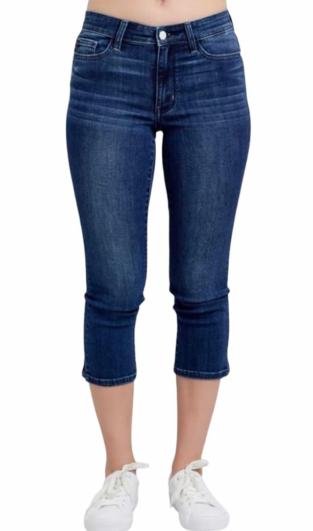 Judy Blue Dark Wash Mid Rise Capris (US, Numeric, 9, Regular, Regular, Blue)