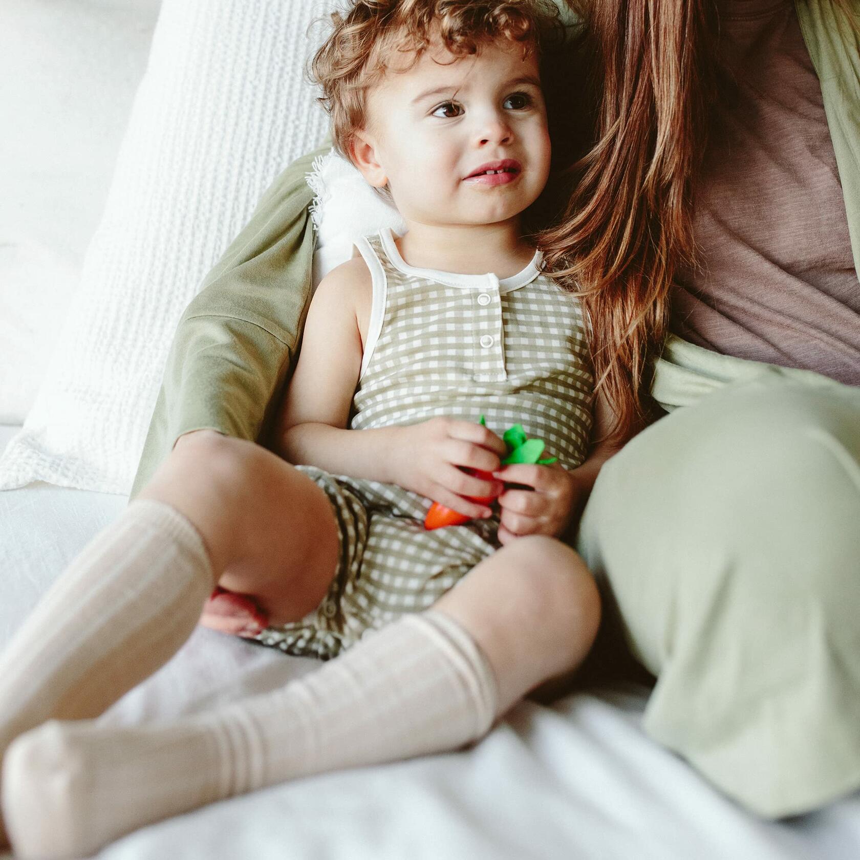 goumikids 2pk Toddler Kid Organic Cotton Knee-High Socks Medium 3T-5T Wh/Neutral