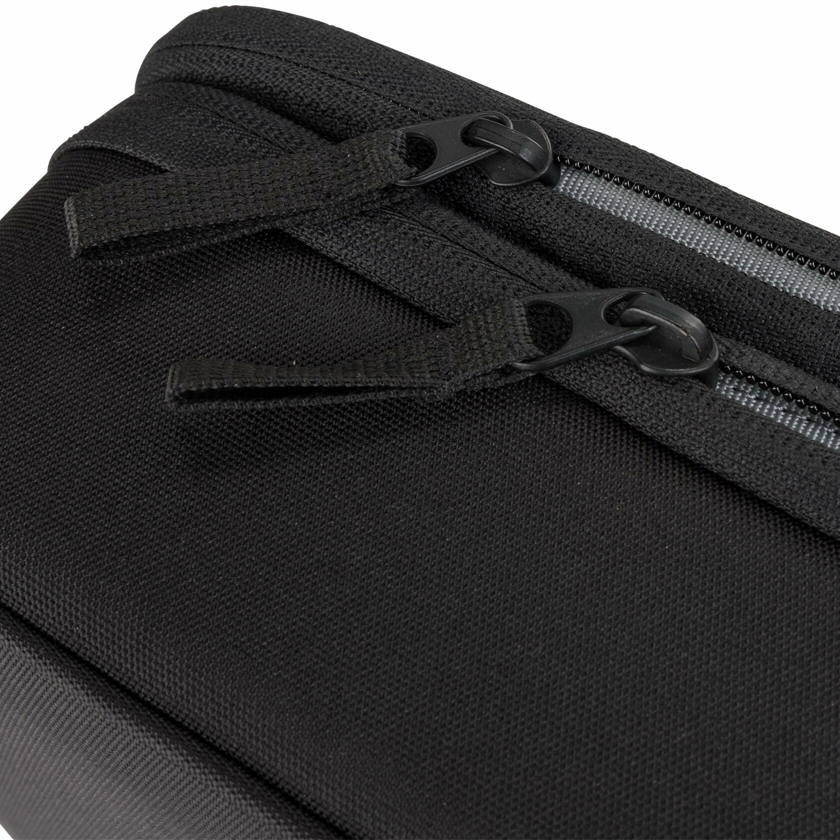 UA Scrimmage 3 Lunchbox Black/White OSFA