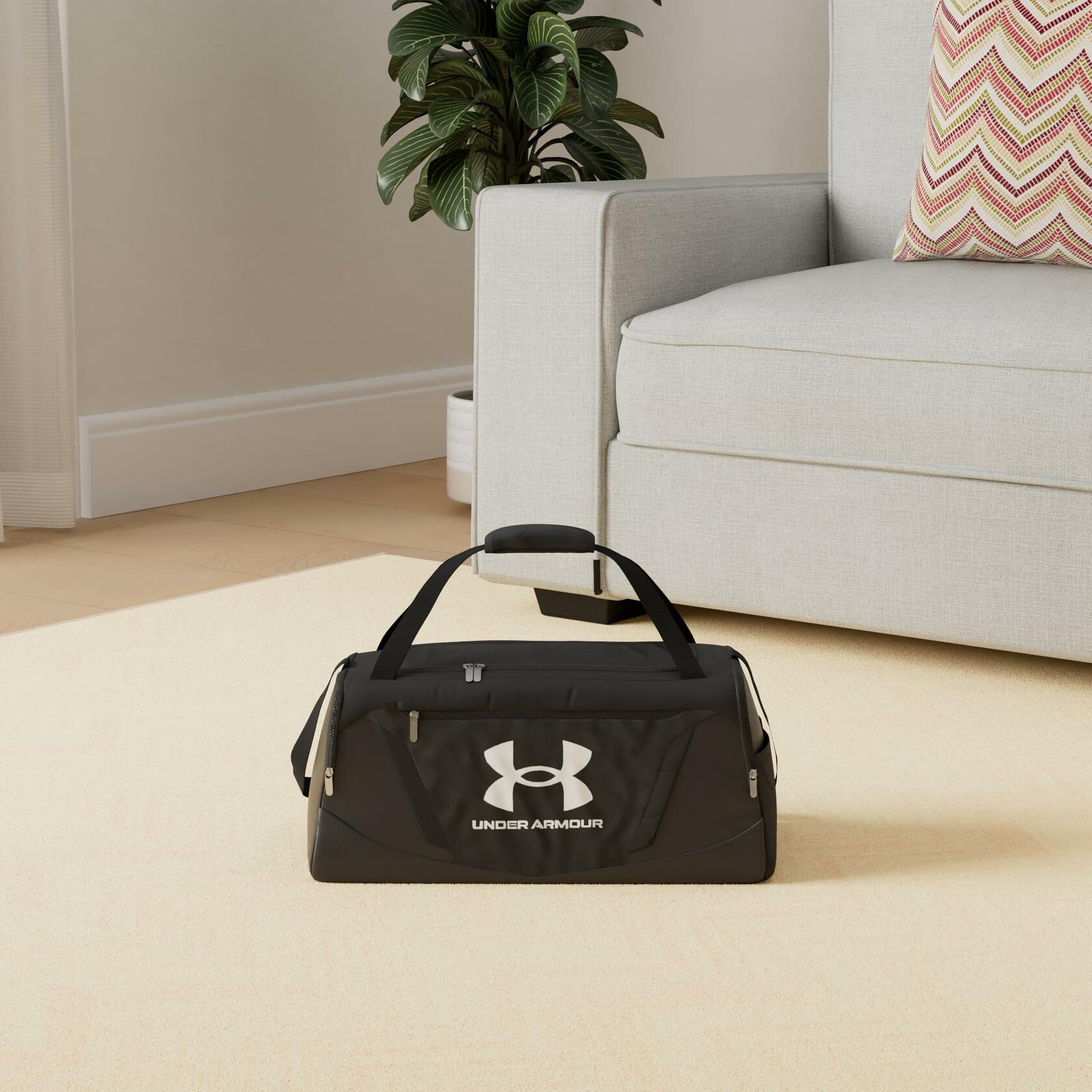 Under Armour Unisex-Adult Undeniable 5.0 Duffle, Black/Metallic Silver, Medium