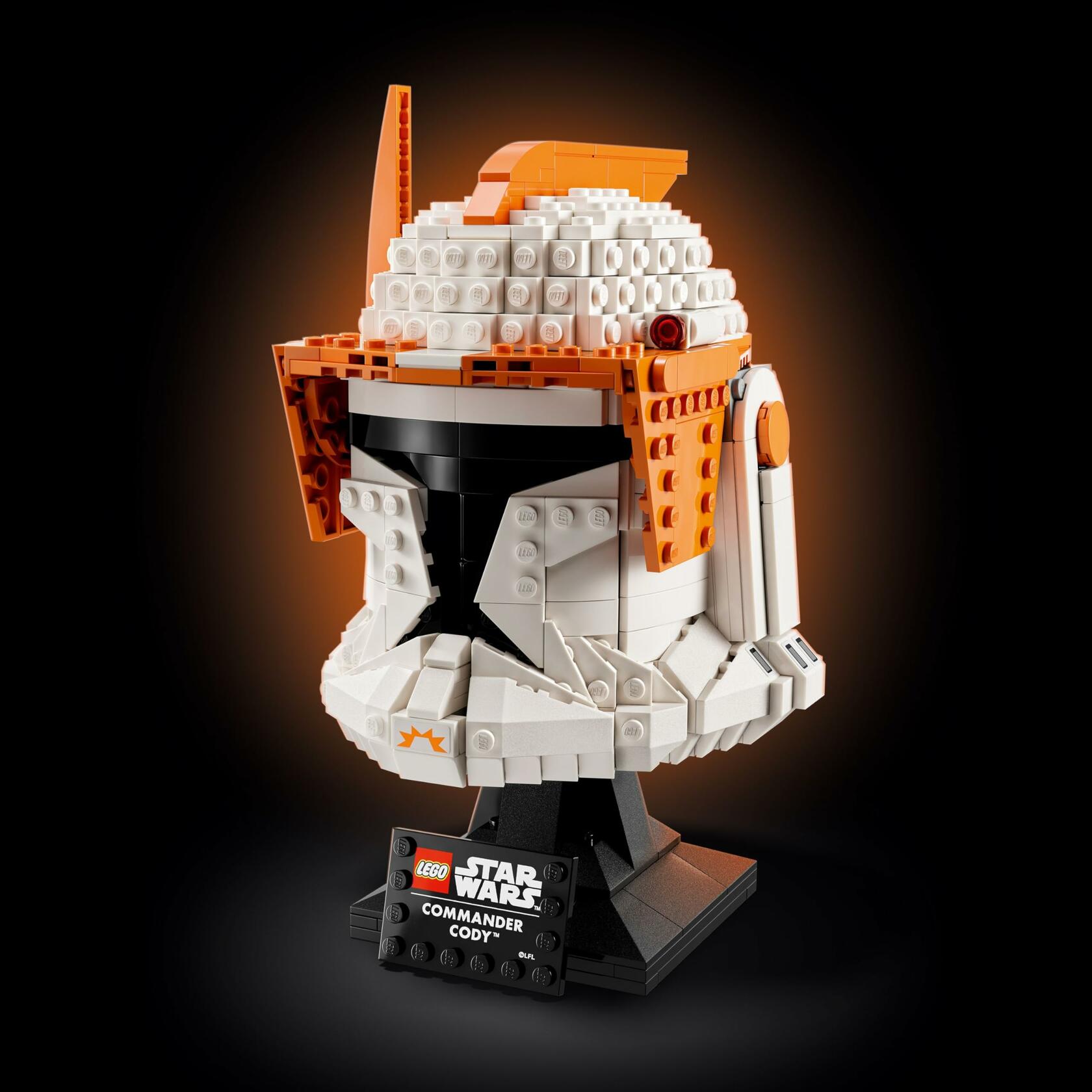 LEGO Star Wars Clone Commander Cody Helmet Set - Featuring Authentic Details