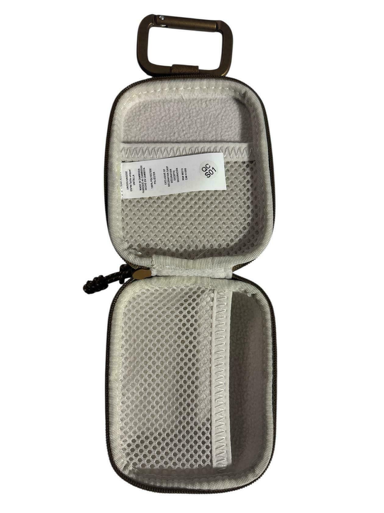 Under Armour Unisex-Adult Micro Essentials Container, (110) Off White/Brown