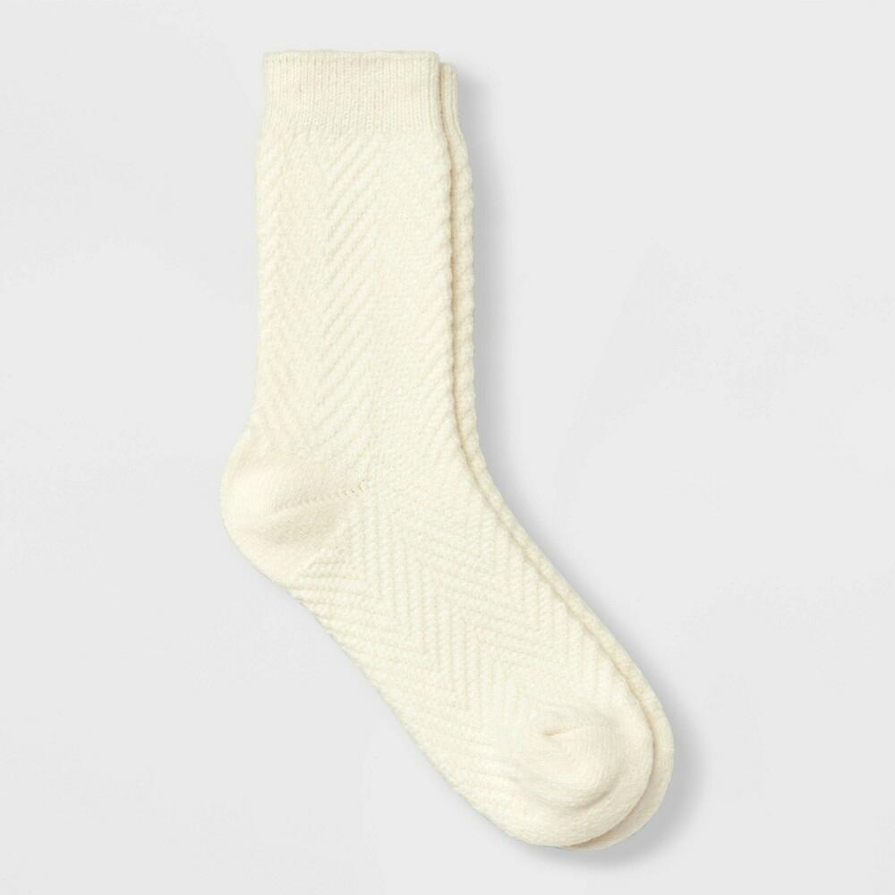 Women's Chevron Textured Supersoft Crew Boot Socks - Universal Thread™ Ivory 4-10