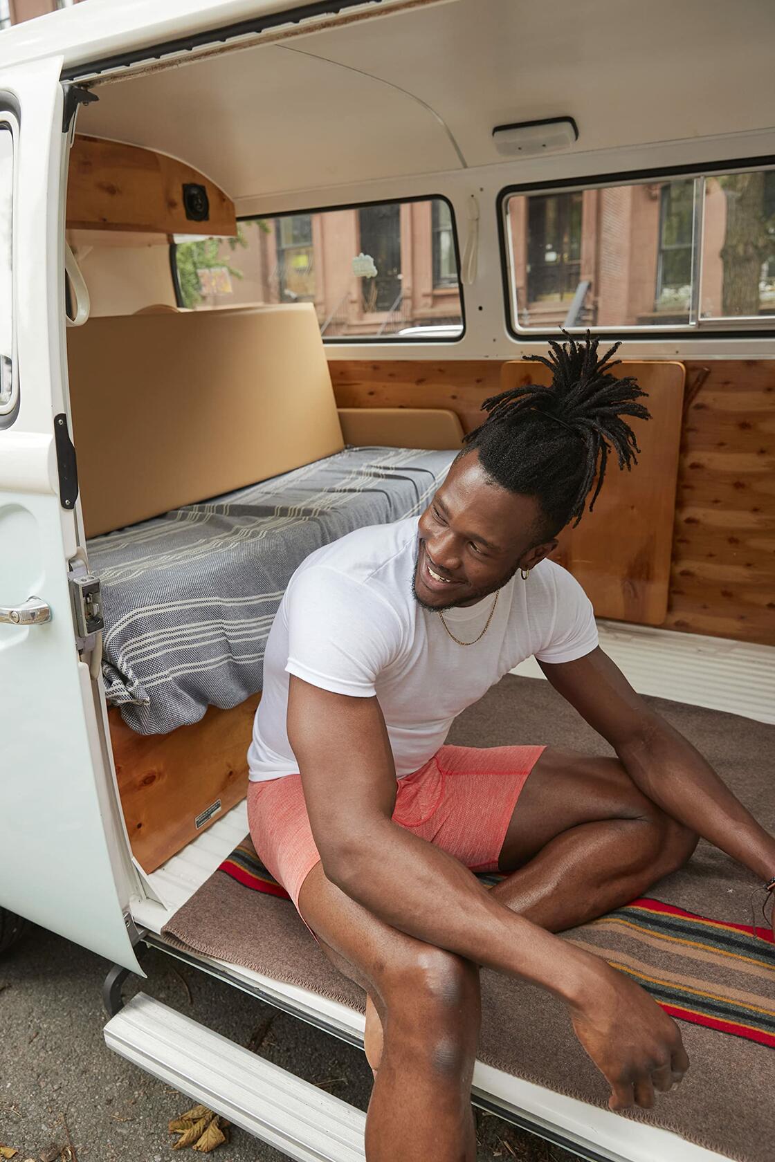 Hanes Men's Super Value Pack White Crew T-Shirt Undershirts, 6 Pack M